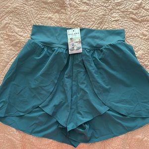 NWT Halara - High waist, Wide Band, Running Shorts. Large